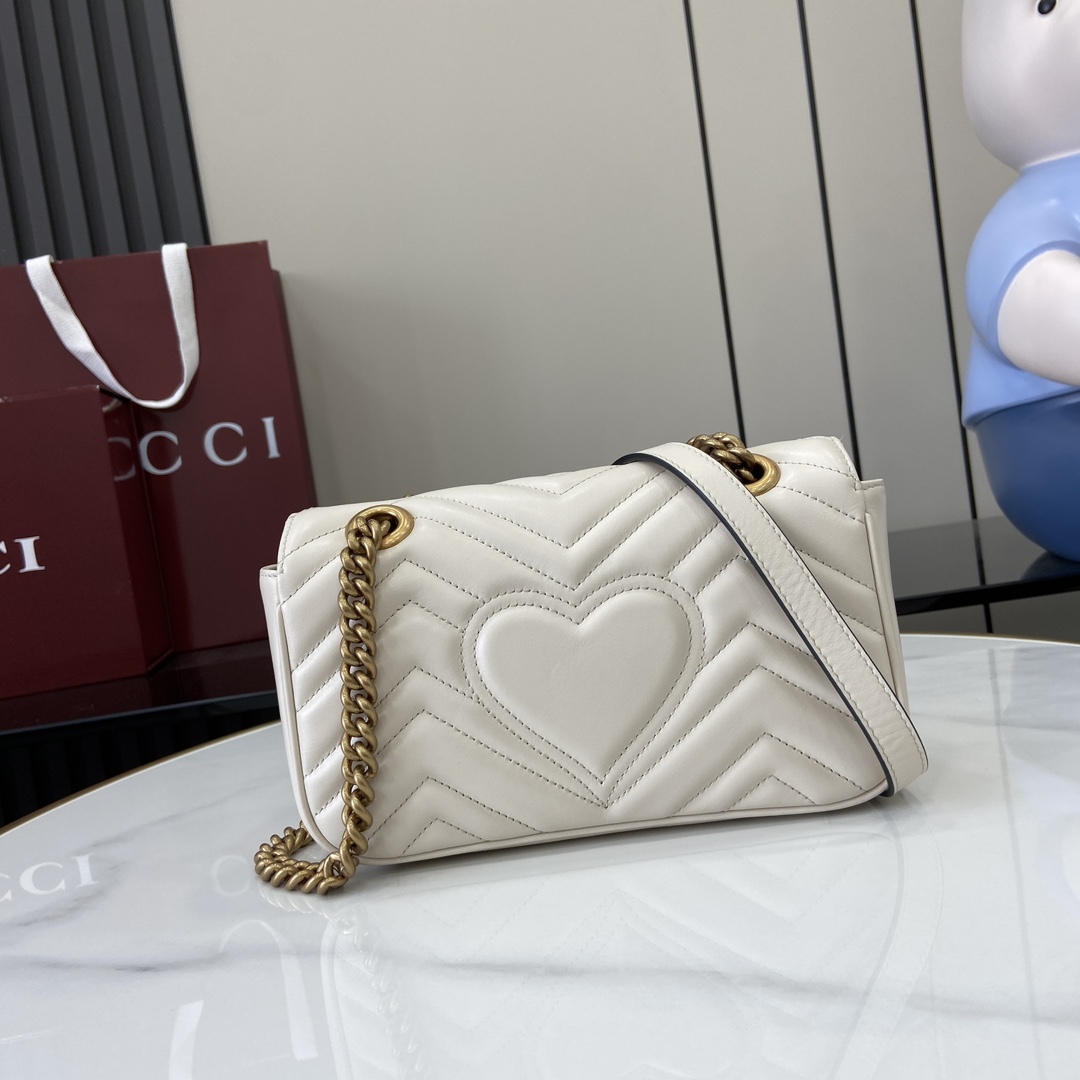 Gucci Marmont series mini handbag Model number:446744. Dimensions: 22 (W) x 13 (H) x 6cm (D) Color: White full leather/premium original leather. Italian creation Model height 177 cm - Image 10