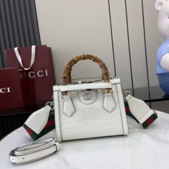 Gucci Diana Mini-Shopper Model:702732. Size: 20(L) x 16(W) x 10(D) Color: White Crocodile/Original Leather
