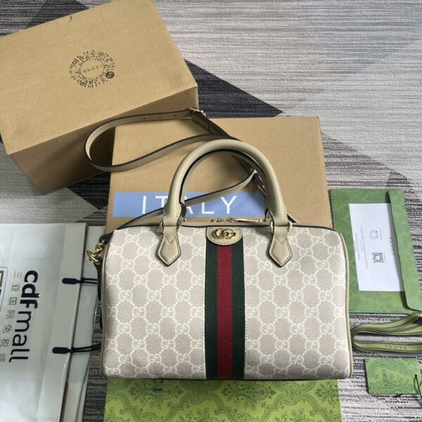 Gucci Ophidia series mini handbag Model:772061. Size: 17.5 (length) x 26.5 (width) x 14cm (thickness) Color: Oatmeal/PVC