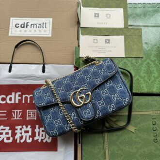 Gucci GG Marmont series denim small shoulder bag weight: about 0.648 kg. Model:443497. Dimensions: 26 (W) x 15 (H) x 7 cm (D) Color: Blue/Denim Canvas. Italian creation Model height 177 cm