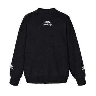 BLCG 24FW 3B Embroidered Crewneck Sweater (White) Crafted from 95% wool, 1% spandex, 4% nylon yarn