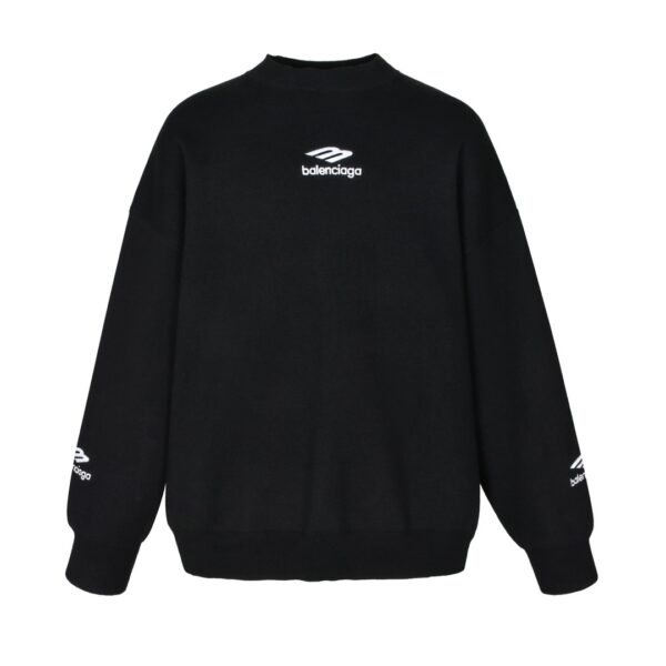 BLCG 24FW 3B Embroidered Crewneck Sweater (White) Crafted from 95% wool, 1% spandex, 4% nylon yarn
