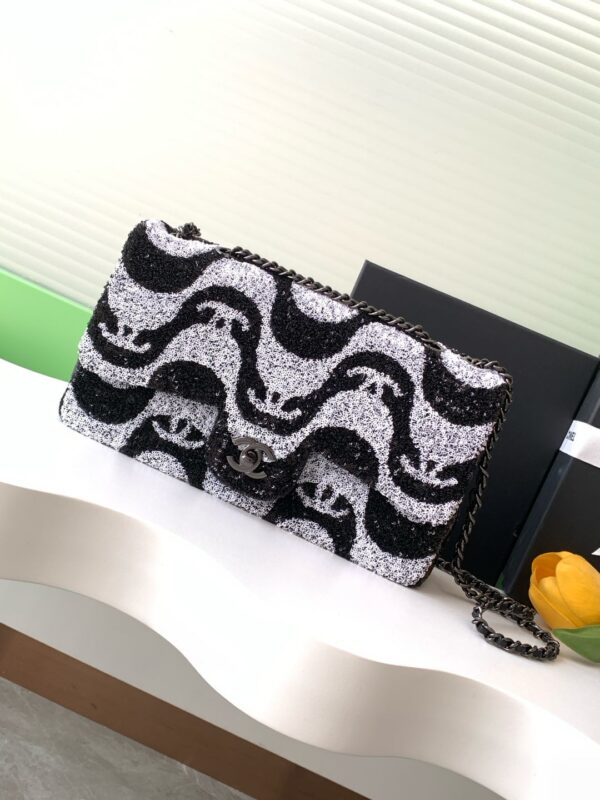 Chanel Limited Edition Black & White Wave Sequin CF Bag Model Number: AS2407 Size: 15 × 25 × 7 cm