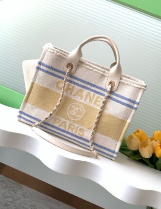 Chanel 25c Early Spring Beach Bag 🏖️ Yellow 🍋Super holiday feeling🤩🏄‍♀️Medium size Model No.AS3351 Size 34