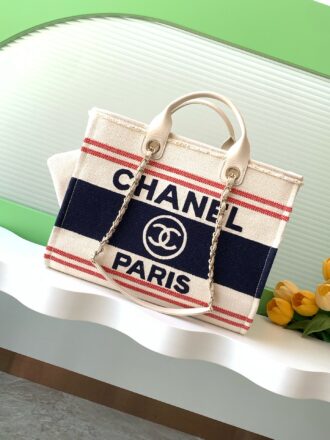 Chanel 25c Early Spring Beach Bag 🏖️ Yellow 🍋Super holiday feeling🤩🏄‍♀️Large size Model No. A66941 Size 38