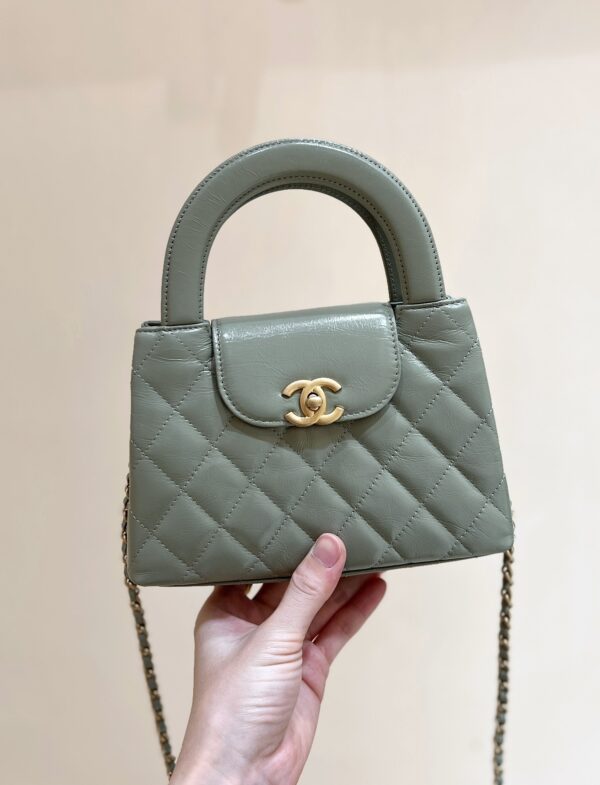 Chanel 25C Kelly new color Super beautiful Material: Original Bodin vintage calf leather 13*19*7cm