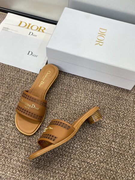 Dior 2025 Spring/Summer New Color-Blocked Slide Sandals