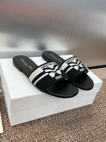 Dior 2025 Spring/Summer New Color-Blocked Slide Sandals