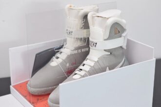 Nike MAG Back to the Future