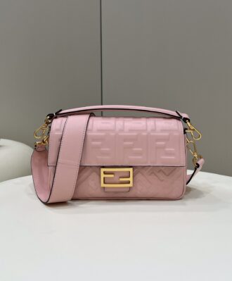 0135M new pink flip crossbody handbag, sheepskin embossed full body F design, inner zipper pocket, removable long and short leather shoulder straps. size:27.5.15cm