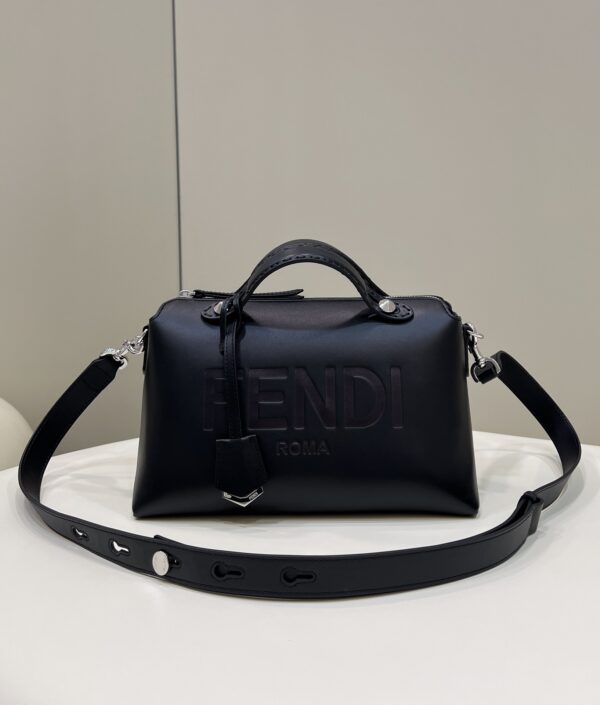 FENDI by the way Boston tote bag〰️Italian small leather, simple style hot stamped letter pattern, paired with double handles and long shoulder straps, 🉑carrying or one shoulder, spacious inside with a mid-division. size 28cm~ Model number 8286