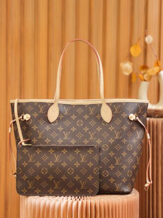 Authentic SP inspection-free and equipped with a full set of duty-free packaging. 𝐍𝐄𝐕𝐄𝐑𝐅𝐔𝐋𝐋𝐋 King of Classic #M40995# Check-free version ▪️ Size: 31*28*14cm▪️ Known as the "King of Cost-performance" The shopping bag that every woman should have is 𝙉𝙚𝙫𝙚𝙧𝙛𝙪𝙡𝙡𝙡 Shopping bag. It is indeed the case. It is not only the versatile king of daily life, but also meets the needs of large capacity, and has a full score of practical commuting! As a mother-child bag, the small bag inside can be detached and carried alone, and it is the king of cost-effectiveness for one bag!