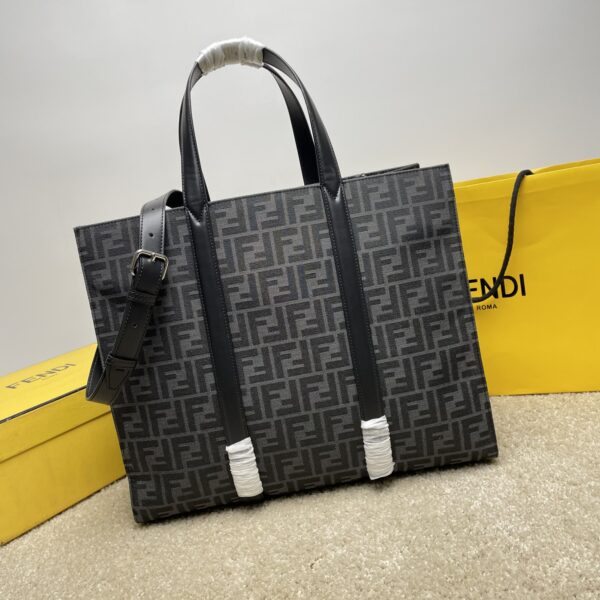 (Original single quality) Exclusive genuine product development, 100% top layer cowhide, large-capacity tote bag, jacquard fabric material, zippered pocket inside, equipped with a cowhide adjustable removable shoulder strap, a must-have official bag for daily life, universal style for men and women, or for short trips. Model: 7va Size 40*20*35