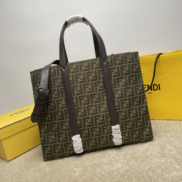 (Original single quality) Exclusive genuine product development, 100% top layer cowhide, large-capacity tote bag, jacquard fabric material, zippered pocket inside, equipped with a cowhide adjustable long shoulder strap, a must-have official bag for daily life, universal style for men and women, or for short trips. Model: 7va Size: 40*20*35