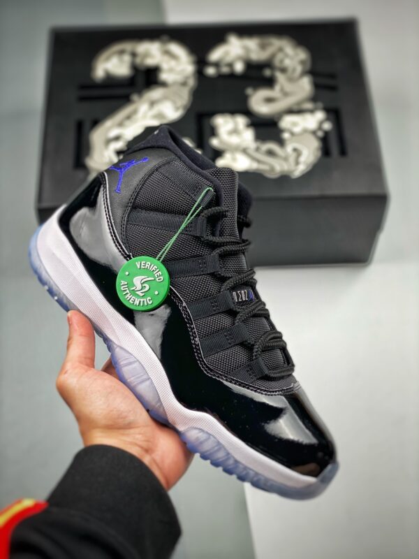 Air Jordan Retro Cap and Gown “Pure Original