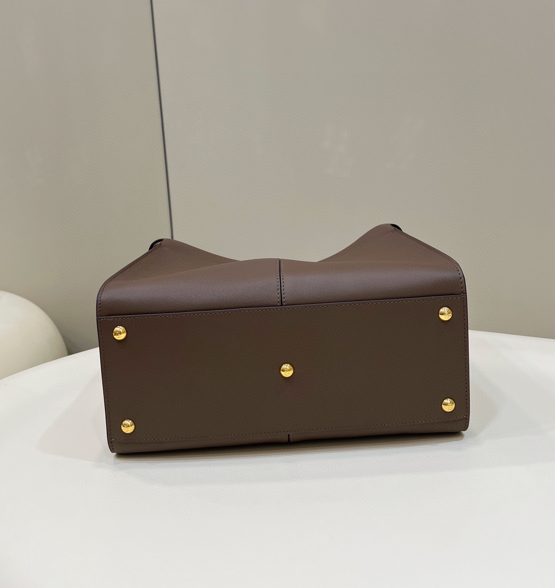 peekaboo series South African 🐂Corn Pure Cotton Wide Edition Webbing, contrasting inner ribbon, double F iconic, large capacity lining Size: 30x11x27cm- Model number: 304S - Image 5