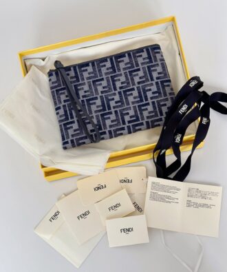 High-end handbag Unique design ~ Gradient color classic double F logo paired with dark blue calfskin, easy to pick up, large capacity, practical and versatile 👍 size: 25/2/17.5cm full package Model number: 8672 Dark Bao Blue