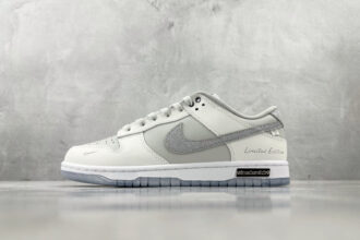 【Customized sneakers】Nike Dunk drilled in palms Item number: WG0218 018