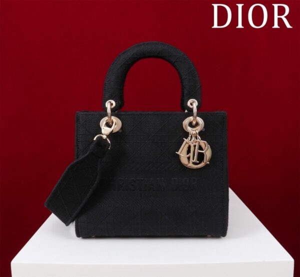 🌸M056504AW-Lady's five-frame embroidery Size: 24 x 20 x 11 cm