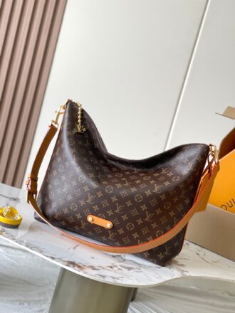 This LV METIS handbag Model: M14018 Old Flower 163C chip version Material: A grade all-steel hardware, imported original fabric Packaging: Full set of original duty-free MB packaging Size: 36 x 12 x 48 cm