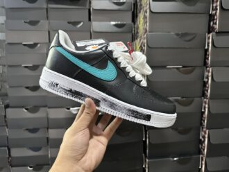 OGPure Original、 Peaceminusone x Nike Air Force “Para-Noise ”