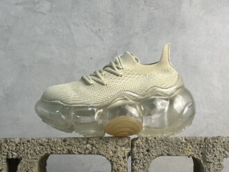 The grounds large bubble height-enhancing thick-soled sneakers. The original shoe replica comes from overseas purchasing agents [Official website is hard to find a shoe] is available for sale to price 2XXX-3XXX Grounds brand, and the main creators are derived from the inspiration and creativity of the designer. With more energy focused on its brand, Grounds’ shoes are becoming the pinnacle of luxury shoe design. If you are pursuing more than just trends, but also want to show your own fashion attitude and taste through shoes, then the Grounds brand will be a choice you cannot miss. Original box packaging