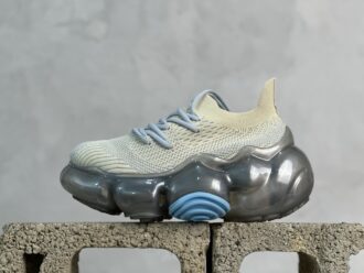 The grounds large bubble height-enhancing thick-soled sneakers. The original shoe replica comes from overseas purchasing agents [Official website is hard to find a shoe] is available for sale to price 2XXX-3XXX Grounds brand, and the main creators are derived from the inspiration and creativity of the designer. With more energy focused on its brand, Grounds’ shoes are becoming the pinnacle of luxury shoe design. If you are pursuing more than just trends, but also want to show your own fashion attitude and taste through shoes, then the Grounds brand will be a choice you cannot miss. Original box packaging