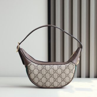 𝗚𝘂𝗰 𝗢𝗽𝗵𝗶𝗱𝗶𝗮 Mini! The classic retro style is definitely a rare model for this series that suits all ages. The Ophidia series continues to grow and grow, bringing amazing new products every season. This handbag is one of the Epilogue series and comes with removable shoulder straps. The square vintage styling blends the brand's classic striped webbing and double G styling accessories, and the handbag is made of the brand's iconic double G pattern. Model: 658551, Dimensions: 20 width, 15 side width 5cm
