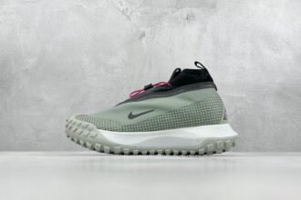 NK ACG MOUNTAIN FLY Mountain Fly React Vaporfly