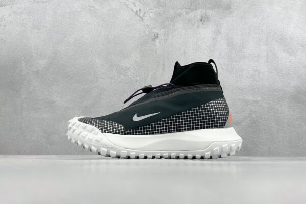 NK ACG MOUNTAIN FLY Mountain Fly React Vaporfly 。 ：CT