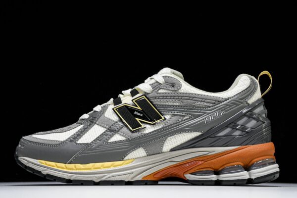 New Balance MNG # T-Beam，