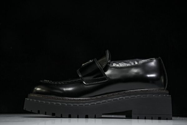 (B/)Pra­da/­logo B PRADA ··logo TPR ·：(··) Size：