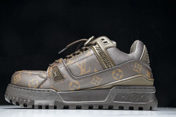 ()LV/ LV ARCH LIGHT SNEAKER
