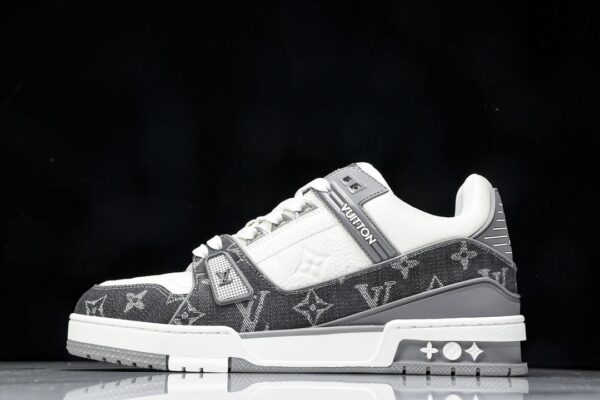()Louis Vuitton LVTrainer
