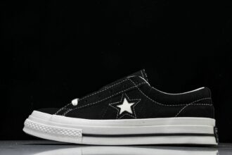 Converse One Star Pro