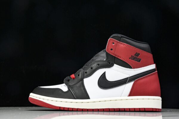 (LJR)Air Jordan Retro High OG Black Toe Reimagined DZ-