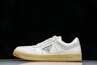 Prada/Downtown Nappa D PRADA() PU Size