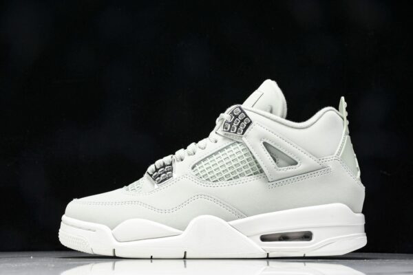 WMNS Air Jordan Retro Seafoam Sail HV-