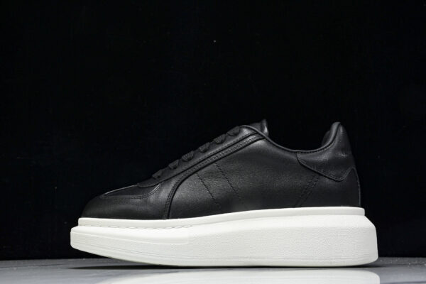 (APure Original)ALEXANDER MCQUEEN A Alexander McQueen· ss ！ ，，。 ： ：+ ：PU ， Size：