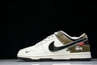 Nk SB Dunk Low Supreme XS-