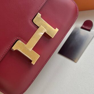 Constance 18cm mirror style🪞 Box Color: 55 Hermès red Rouge H gold buckle, fully handmade wax stitching Ghw customized✈️